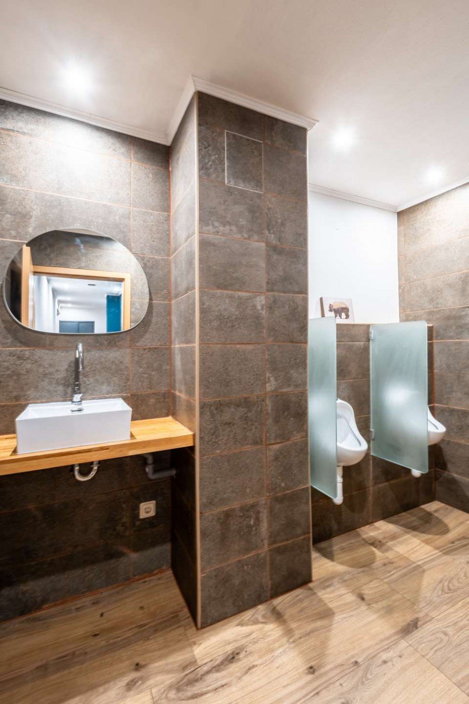 18300 Herren WC Haus Manderscheid