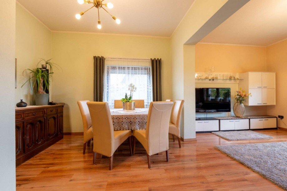 18307 Wohn-/ Esszimmer Haus Sch�ller