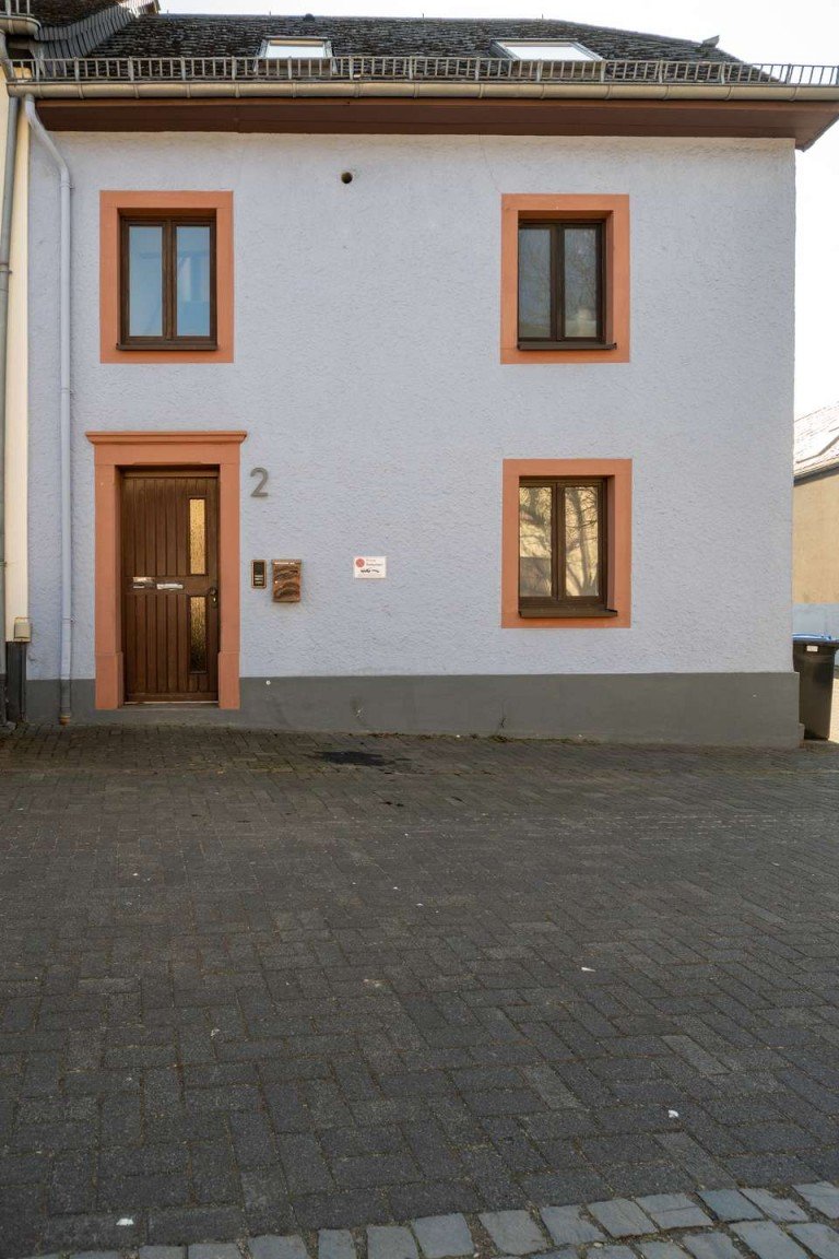 18163 Au�enansicht Hillesheim Mehrfamilienhaus Mehrfamilienhaus mit drei separaten Wohneinheiten in Hillesheim! - Provisionsfrei f�r K�ufer -