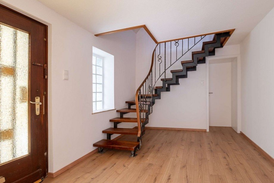 18326 Eingangsbereich Haupthaus Einfamilienhaus Pomster