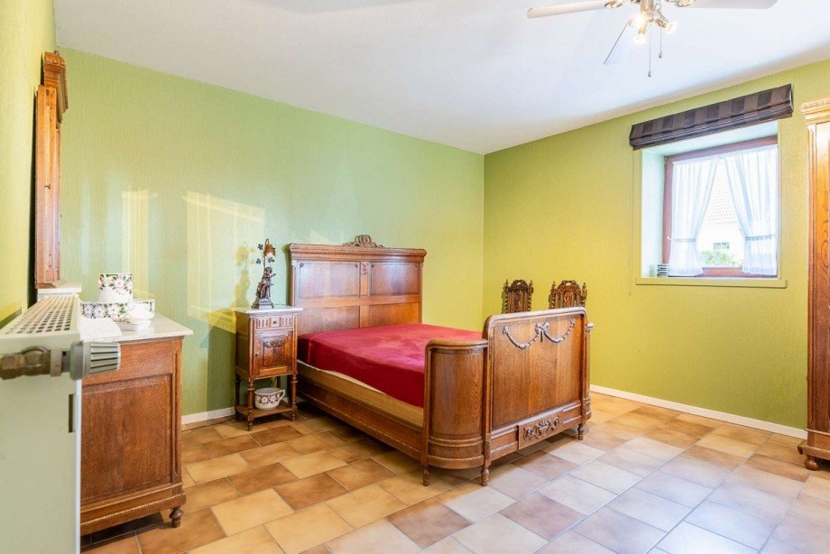18404 Schlafzimmer Einfamilienhaus Bettenfeld