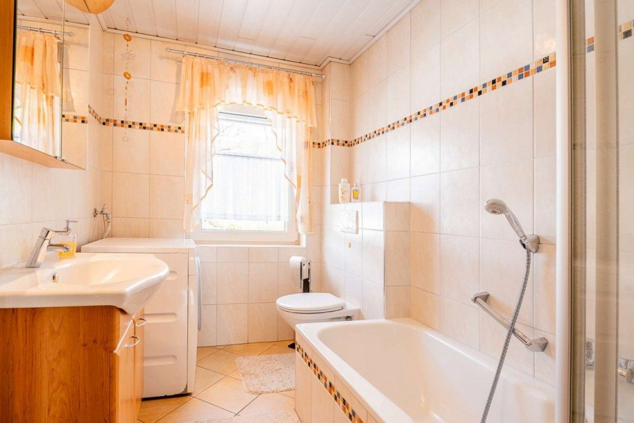 18376 Badezimmer Haus Rockeskyll