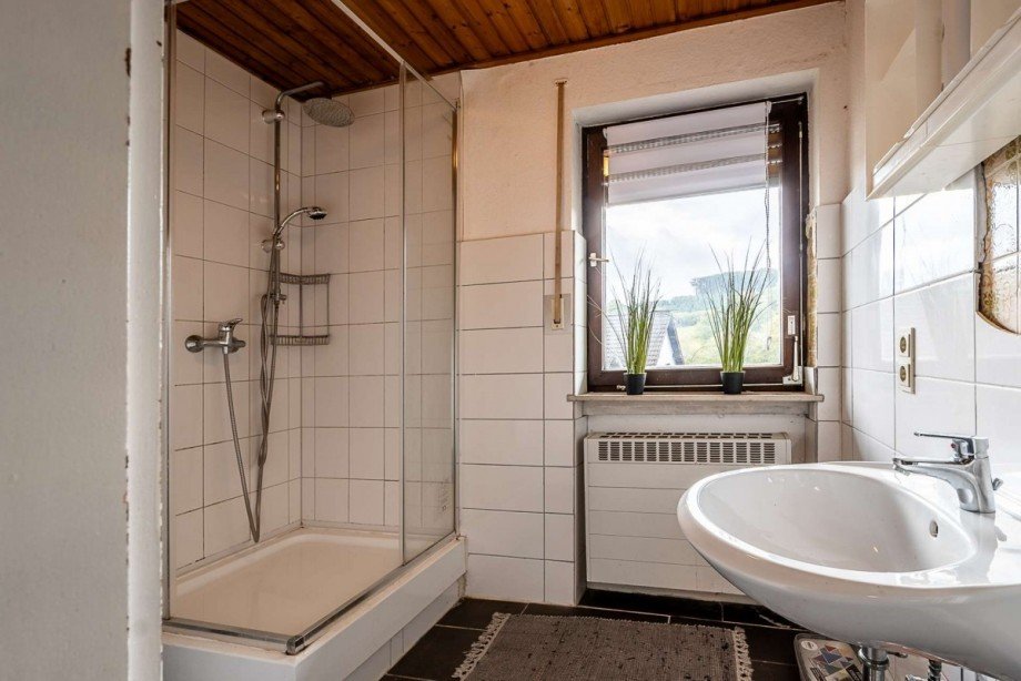 18408 Badezimmer OG Haus J�nkerath