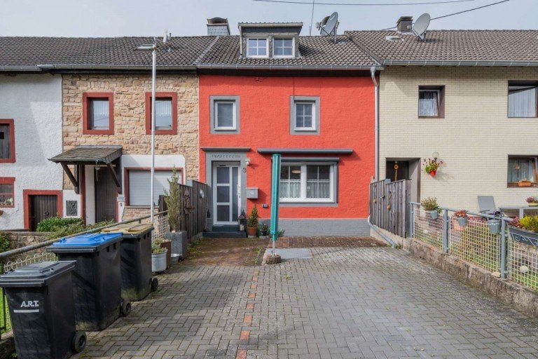 18200 Au�enansicht Weidenbach Reihenmittelhaus Reihenmittelhaus mit Garten & Scheune in Weidenbach - PROVISIONSFREI