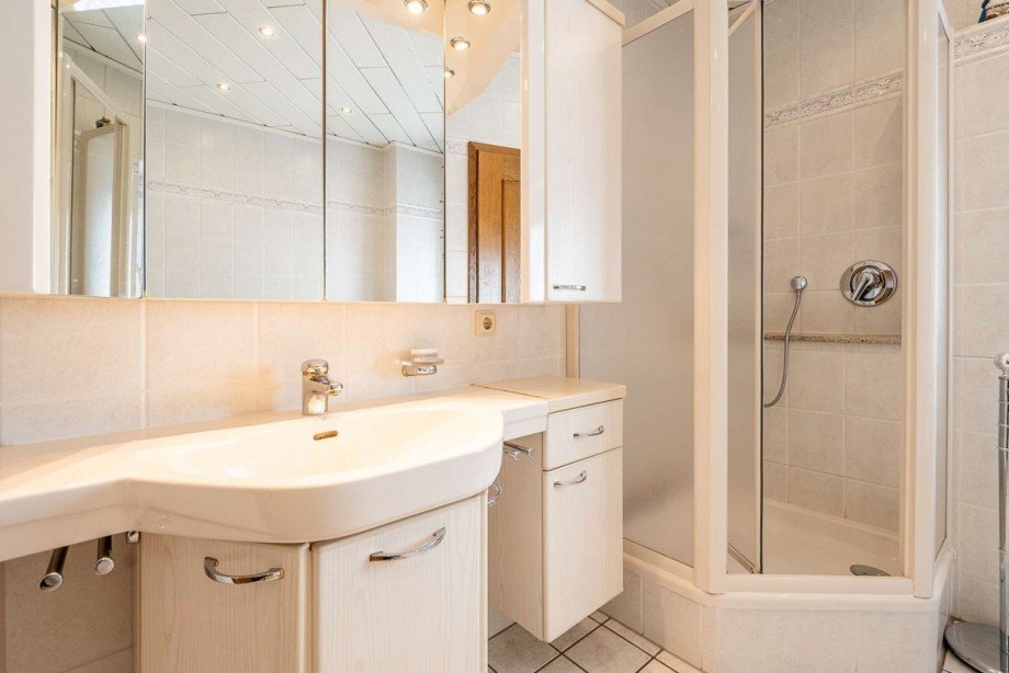 18401 Badezimmer Haus Rockeskyll