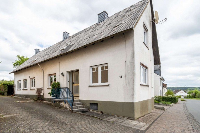18304 Au�enansicht �dersdorf Haus Freistehendes Einfamilienhaus mit Garten in �dersdorf - Werkstatt & Garage