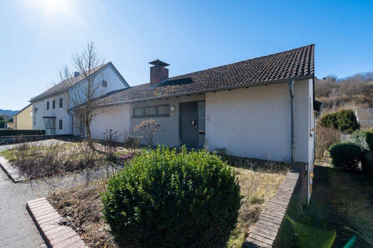 18367 Au�enansicht Gerolstein Haus Freistehendes Einfamilienhaus in Gerolstein - 4 Schlafzimmer - 2 Badezimmer - gro�er Garten