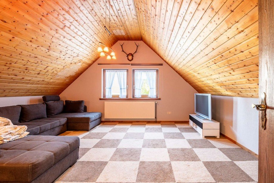 18404 Schlafzimmer Einfamilienhaus Bettenfeld