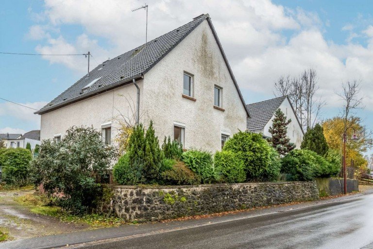 18204 Au�enansicht Strohn Einfamilienhaus Freistehendes Einfamilienhaus mit Scheune in Strohn - PROVISIONSFREI