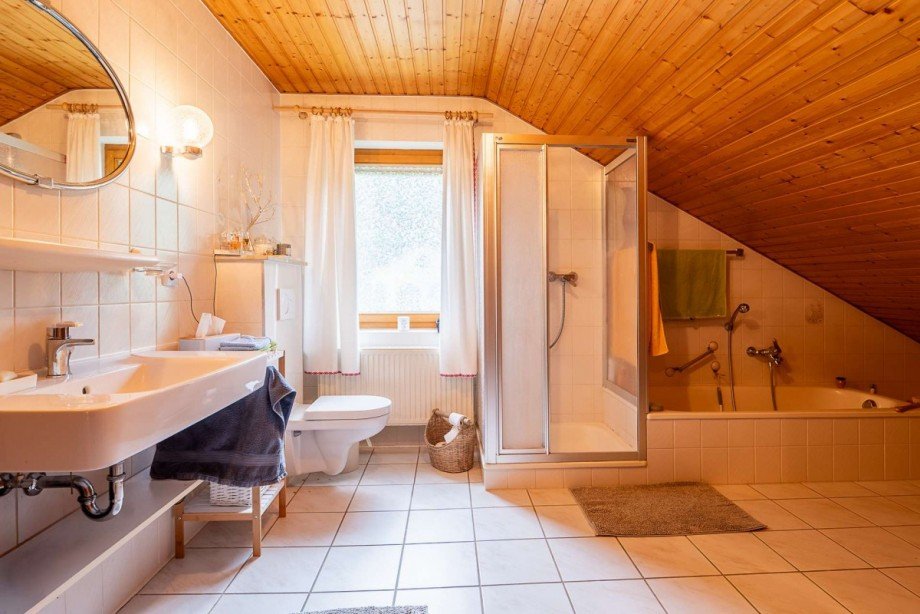 18371 Badezimmer Haus Feusdorf