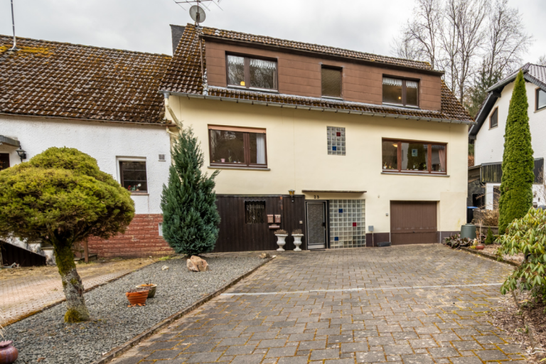 18292 Au�enansicht M�rlenbach Haus Einfamilienhaus mit Garten & Garage in M�rlenbach - PROVISIONSFREI