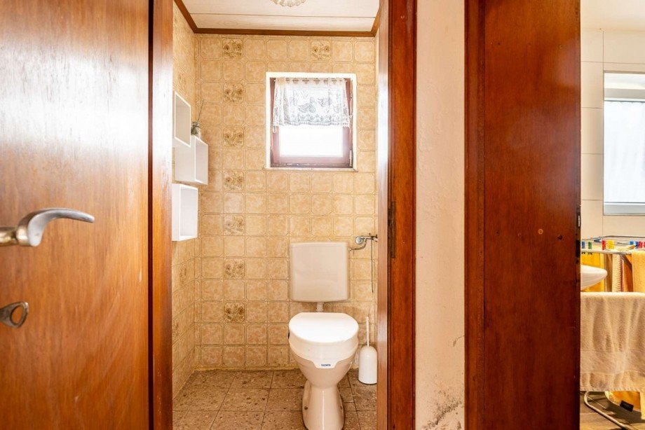 18399 G�ste-WC EG Haus Kalenborn-Scheuern