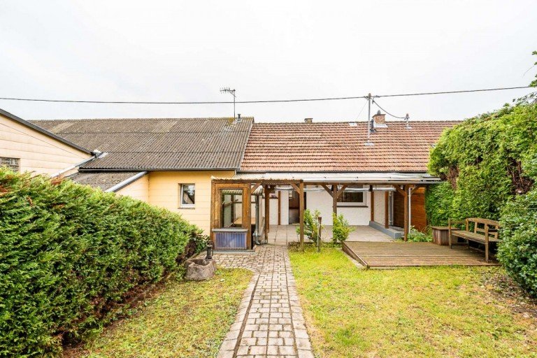 18336 Au�enansicht G�nnersdorf Haus Neuer Preis! Wohnhaus mit Garage, Garten & �berdachter Terrasse in G�nnersdorf - Heizung aus 2020