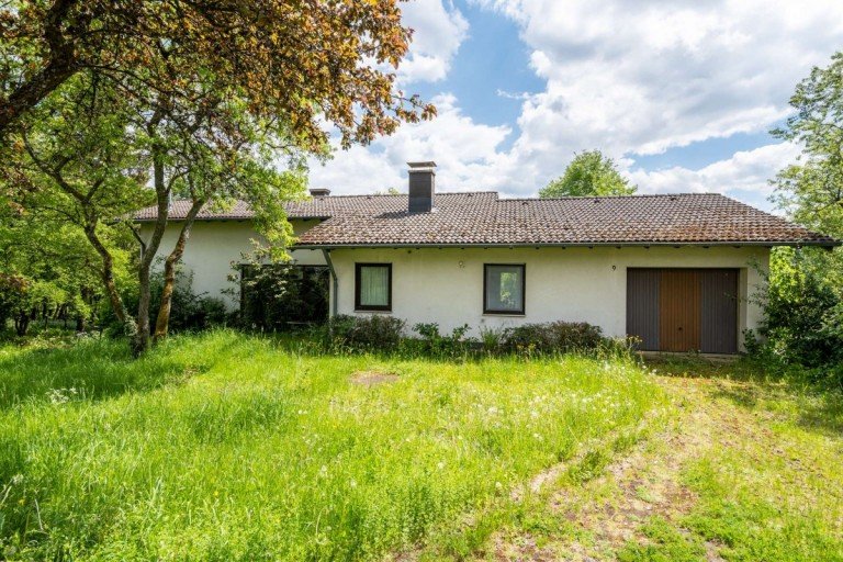 18231 Au�enansicht Gerolstein Einfamilienhaus Freistehendes Einfamilienhaus mit Einliegerwohnung und Weitblick in Gerolstein - PROVISIONSFREI