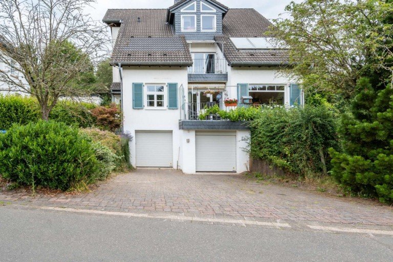 18275 Au�enansicht J�nkerath Zweifamilienhaus Zweifamilienhaus in J�nkerath-Glaadt - Baujahr 1995 - Heizung 2021 erneuert - ruhige Lage