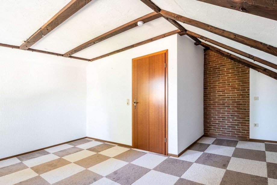 18404 Schlafzimmer Einfamilienhaus Bettenfeld