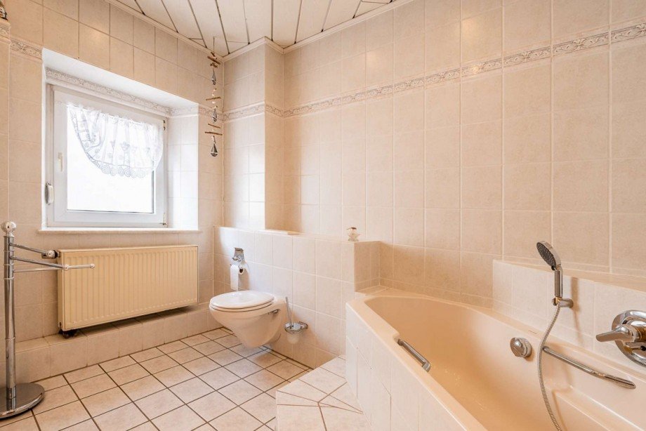 18401 Badezimmer Haus Rockeskyll