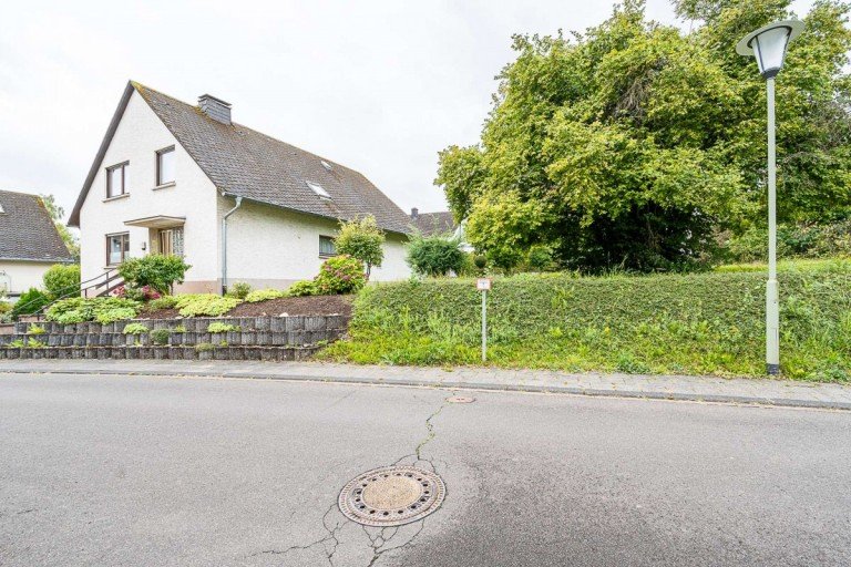 18335 Au�enansicht Wittlich Haus Neuer Preis! Freistehendes Ein-/Zweifamilienhaus in Top-Lage in Wittlich-L�xem - ruhige Lage