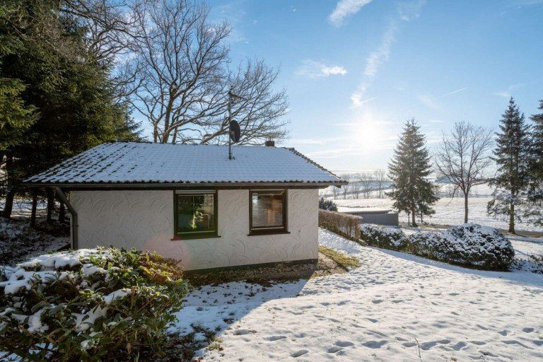 18282 Au�enansicht Lissendorf Haus Freistehender Bungalow in Randlage im Erholungsgebiet in Lissendorf - PROVISIONSFREI
