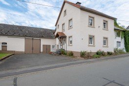 Hauptbild Einfamilienhaus mit Nebengebäude in Üdersdorf I Scheune mit Stall & Werkstatt I Garten mit Weitblick