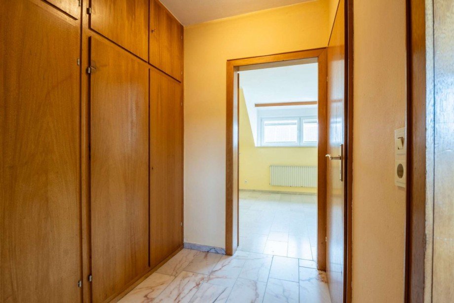 18378 Flur Haus Pelm