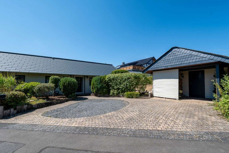18394 Au�enansicht Bungalow Bettenfeld